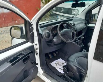 Білий Пежо Біппер вант.-пас., об'ємом двигуна 1.4 л та пробігом 328 тис. км за 4500 $, фото 2 на Automoto.ua