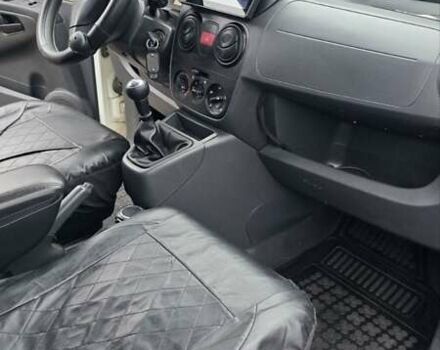 Белый Пежо Биппер груз.-пасс., объемом двигателя 1.36 л и пробегом 300 тыс. км за 4600 $, фото 5 на Automoto.ua