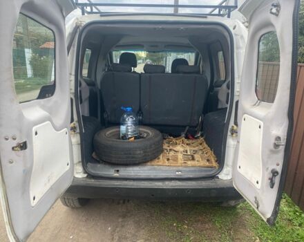 Белый Пежо Биппер груз.-пасс., объемом двигателя 1.4 л и пробегом 250 тыс. км за 4000 $, фото 5 на Automoto.ua