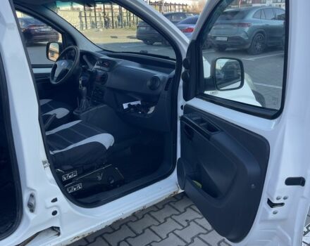 Білий Пежо Біппер вант.-пас., об'ємом двигуна 1.4 л та пробігом 268 тис. км за 4200 $, фото 5 на Automoto.ua