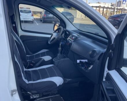 Білий Пежо Біппер вант.-пас., об'ємом двигуна 1.4 л та пробігом 268 тис. км за 4200 $, фото 4 на Automoto.ua