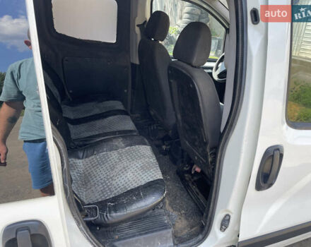 Білий Пежо Біппер вант.-пас., об'ємом двигуна 1.25 л та пробігом 311 тис. км за 2800 $, фото 2 на Automoto.ua