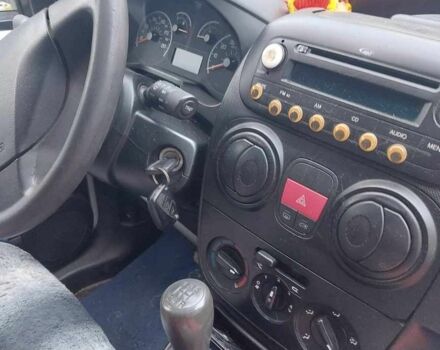 Білий Пежо Біппер вант.-пас., об'ємом двигуна 1.3 л та пробігом 280 тис. км за 4350 $, фото 1 на Automoto.ua