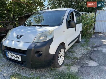 Білий Пежо Біппер вант.-пас., об'ємом двигуна 1.4 л та пробігом 273 тис. км за 4500 $, фото 1 на Automoto.ua