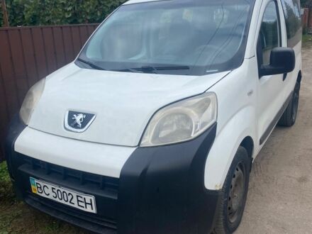 Белый Пежо Биппер груз.-пасс., объемом двигателя 1.4 л и пробегом 250 тыс. км за 4000 $, фото 1 на Automoto.ua