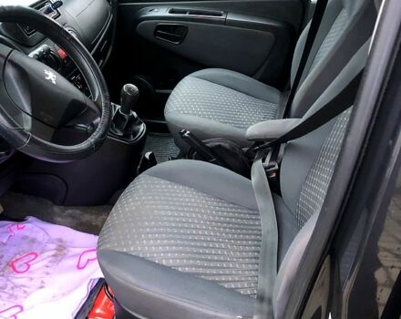 Чорний Пежо Біппер вант.-пас., об'ємом двигуна 1.2 л та пробігом 201 тис. км за 5500 $, фото 7 на Automoto.ua