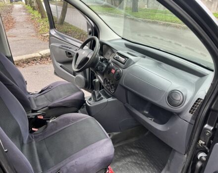 Черный Пежо Биппер груз.-пасс., объемом двигателя 1.4 л и пробегом 300 тыс. км за 2599 $, фото 6 на Automoto.ua