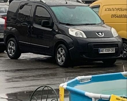 Пежо Биппер груз.-пасс. 2010 в Днепре (Днепропетровске) на Automoto.ua Черный Пежо Биппер груз.-пасс., объемом двигателя 1.4 л и пробегом 177 тыс. км за 5500 $, фото 1 на Automoto.ua