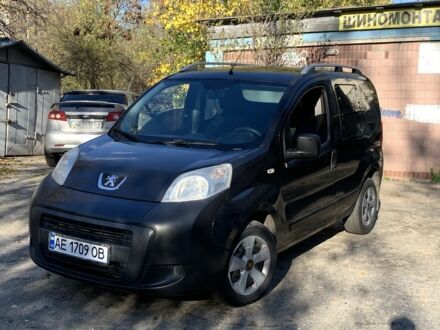 Черный Пежо Биппер груз.-пасс., объемом двигателя 1.4 л и пробегом 169 тыс. км за 5400 $, фото 1 на Automoto.ua
