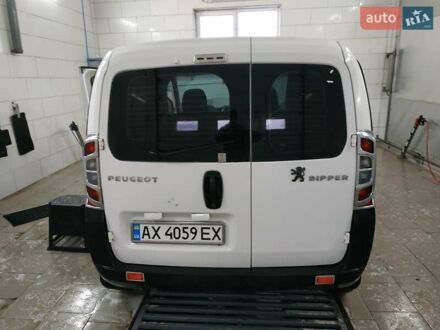 Пежо Биппер груз. 2008 в Изюме на Automoto.ua Белый Пежо Биппер груз., объемом двигателя 1.4 л и пробегом 372 тыс. км за 4400 $, фото 1 на Automoto.ua