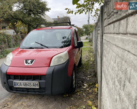 Красный Пежо Биппер груз.-пасс., объемом двигателя 1.4 л и пробегом 200 тыс. км за 2400 $, фото 5 на Automoto.ua