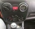 Червоний Пежо Біппер вант.-пас., об'ємом двигуна 1.4 л та пробігом 280 тис. км за 3800 $, фото 5 на Automoto.ua