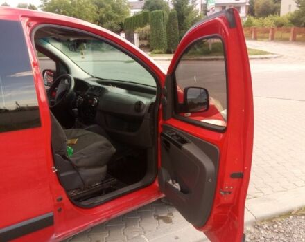 Червоний Пежо Біппер вант.-пас., об'ємом двигуна 1.4 л та пробігом 280 тис. км за 3800 $, фото 4 на Automoto.ua