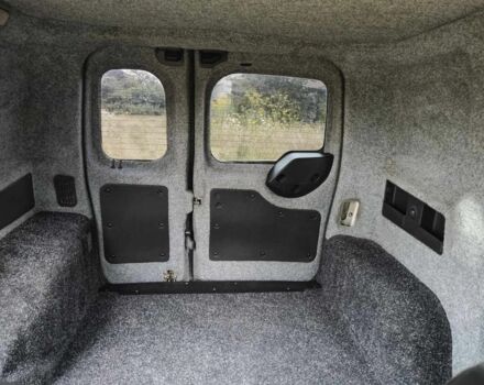 Серый Пежо Биппер груз.-пасс., объемом двигателя 1.4 л и пробегом 270 тыс. км за 5200 $, фото 7 на Automoto.ua