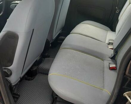 Серый Пежо Биппер груз.-пасс., объемом двигателя 1.25 л и пробегом 136 тыс. км за 8600 $, фото 4 на Automoto.ua