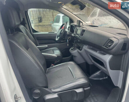 Белый Пежо Эксперт груз.-пасс., объемом двигателя 0 л и пробегом 260 тыс. км за 22800 $, фото 5 на Automoto.ua