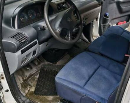 Белый Пежо Эксперт груз.-пасс., объемом двигателя 2 л и пробегом 425 тыс. км за 3200 $, фото 9 на Automoto.ua