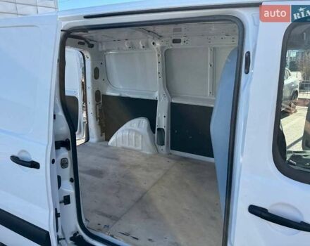 Белый Пежо Эксперт груз.-пасс., объемом двигателя 1.56 л и пробегом 437 тыс. км за 6900 $, фото 16 на Automoto.ua