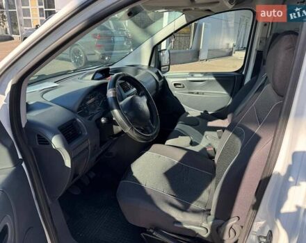 Белый Пежо Эксперт груз.-пасс., объемом двигателя 1.56 л и пробегом 437 тыс. км за 6900 $, фото 19 на Automoto.ua