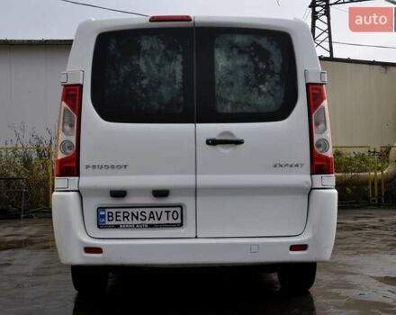 Белый Пежо Эксперт груз.-пасс., объемом двигателя 2 л и пробегом 240 тыс. км за 8999 $, фото 11 на Automoto.ua