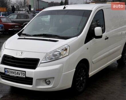 Белый Пежо Эксперт груз.-пасс., объемом двигателя 2 л и пробегом 240 тыс. км за 8999 $, фото 1 на Automoto.ua