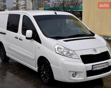 Белый Пежо Эксперт груз.-пасс., объемом двигателя 2 л и пробегом 240 тыс. км за 8999 $, фото 5 на Automoto.ua