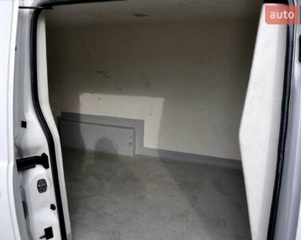 Белый Пежо Эксперт груз.-пасс., объемом двигателя 2 л и пробегом 240 тыс. км за 8999 $, фото 21 на Automoto.ua