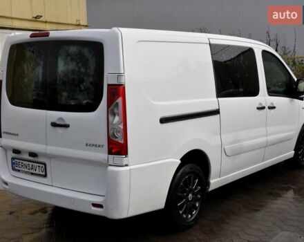 Белый Пежо Эксперт груз.-пасс., объемом двигателя 2 л и пробегом 240 тыс. км за 8999 $, фото 8 на Automoto.ua