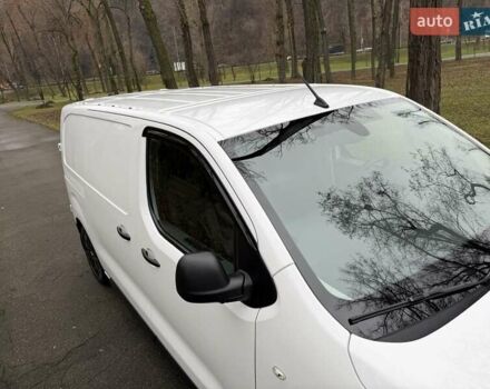 Белый Пежо Эксперт груз.-пасс., объемом двигателя 1.5 л и пробегом 165 тыс. км за 16450 $, фото 19 на Automoto.ua