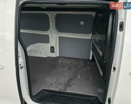 Белый Пежо Эксперт груз.-пасс., объемом двигателя 2 л и пробегом 170 тыс. км за 16499 $, фото 52 на Automoto.ua