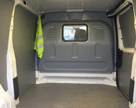 Белый Пежо Эксперт груз.-пасс., объемом двигателя 2 л и пробегом 240 тыс. км за 9700 $, фото 7 на Automoto.ua