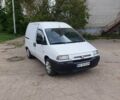 Белый Пежо Эксперт груз.-пасс., объемом двигателя 2 л и пробегом 470 тыс. км за 2650 $, фото 1 на Automoto.ua