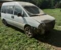 Белый Пежо Эксперт груз.-пасс., объемом двигателя 0 л и пробегом 100 тыс. км за 1100 $, фото 1 на Automoto.ua
