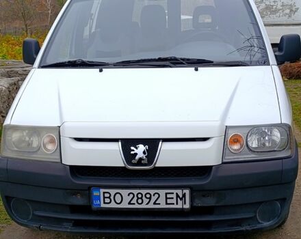 Белый Пежо Эксперт груз.-пасс., объемом двигателя 2 л и пробегом 484 тыс. км за 3800 $, фото 1 на Automoto.ua