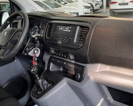 Белый Пежо Эксперт груз.-пасс., объемом двигателя 2 л и пробегом 240 тыс. км за 12500 $, фото 4 на Automoto.ua