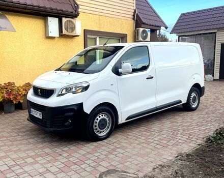 Белый Пежо Эксперт груз.-пасс., объемом двигателя 2 л и пробегом 260 тыс. км за 11800 $, фото 2 на Automoto.ua