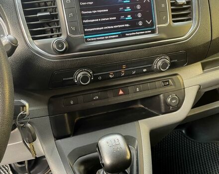 Белый Пежо Эксперт груз.-пасс., объемом двигателя 2 л и пробегом 260 тыс. км за 11800 $, фото 6 на Automoto.ua