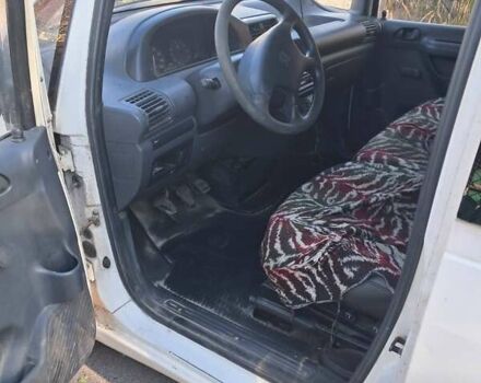 Білий Пежо Експерт вант.-пас., об'ємом двигуна 1.9 л та пробігом 300 тис. км за 2000 $, фото 8 на Automoto.ua