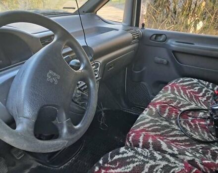 Білий Пежо Експерт вант.-пас., об'ємом двигуна 1.9 л та пробігом 300 тис. км за 2000 $, фото 10 на Automoto.ua