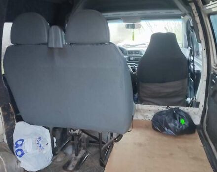 Белый Пежо Эксперт груз.-пасс., объемом двигателя 1.87 л и пробегом 300 тыс. км за 2400 $, фото 2 на Automoto.ua