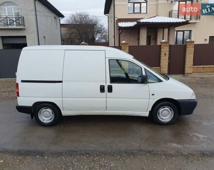 Белый Пежо Эксперт груз.-пасс., объемом двигателя 1.9 л и пробегом 470 тыс. км за 3300 $, фото 5 на Automoto.ua