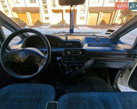 Белый Пежо Эксперт груз.-пасс., объемом двигателя 1.9 л и пробегом 321 тыс. км за 2999 $, фото 16 на Automoto.ua