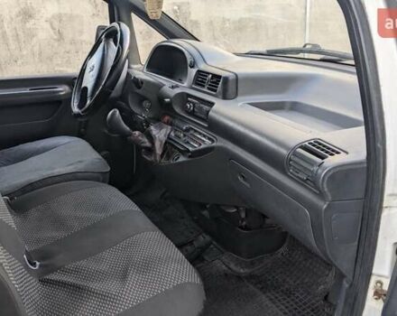 Белый Пежо Эксперт груз.-пасс., объемом двигателя 1.9 л и пробегом 270 тыс. км за 2900 $, фото 2 на Automoto.ua