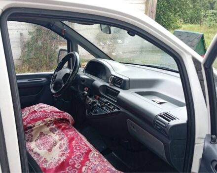 Пежо Эксперт груз.-пасс. 2000 в Коростене на Automoto.ua Белый Пежо Эксперт груз.-пасс., объемом двигателя 0 л и пробегом 472 тыс. км за 1100 $, фото 6 на Automoto.ua