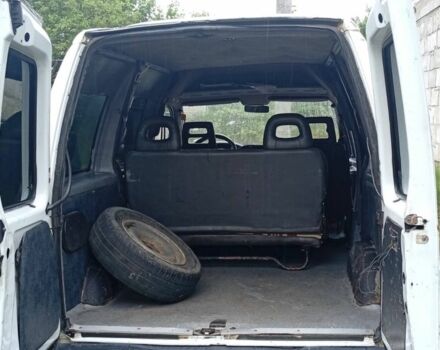 Пежо Эксперт груз.-пасс. 2000 в Коростене на Automoto.ua Белый Пежо Эксперт груз.-пасс., объемом двигателя 0 л и пробегом 472 тыс. км за 1100 $, фото 4 на Automoto.ua