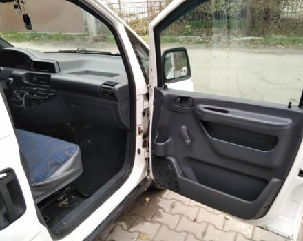 Пежо Эксперт груз.-пасс. 2000 в Изяслве на Automoto.ua Белый Пежо Эксперт груз.-пасс., объемом двигателя 1.9 л и пробегом 409 тыс. км за 2600 $, фото 10 на Automoto.ua