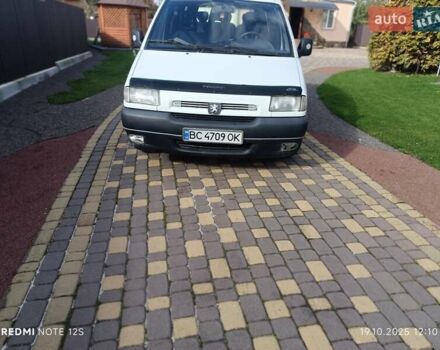 Пежо Эксперт груз.-пасс. 2000 в Львове на Automoto.ua Белый Пежо Эксперт груз.-пасс., объемом двигателя 1.87 л и пробегом 499 тыс. км за 3400 $, фото 1 на Automoto.ua