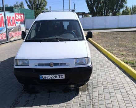 Белый Пежо Эксперт груз.-пасс., объемом двигателя 2 л и пробегом 370 тыс. км за 3900 $, фото 5 на Automoto.ua