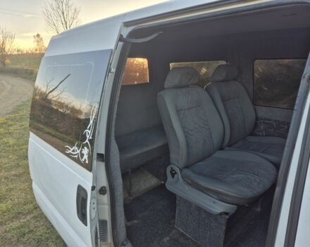 Белый Пежо Эксперт груз.-пасс., объемом двигателя 2 л и пробегом 300 тыс. км за 2550 $, фото 5 на Automoto.ua