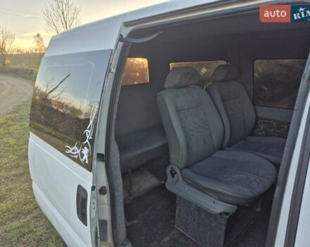Белый Пежо Эксперт груз.-пасс., объемом двигателя 2 л и пробегом 300 тыс. км за 2550 $, фото 4 на Automoto.ua